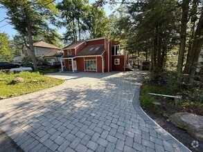 Building Photo - 2131 Freedom Way
