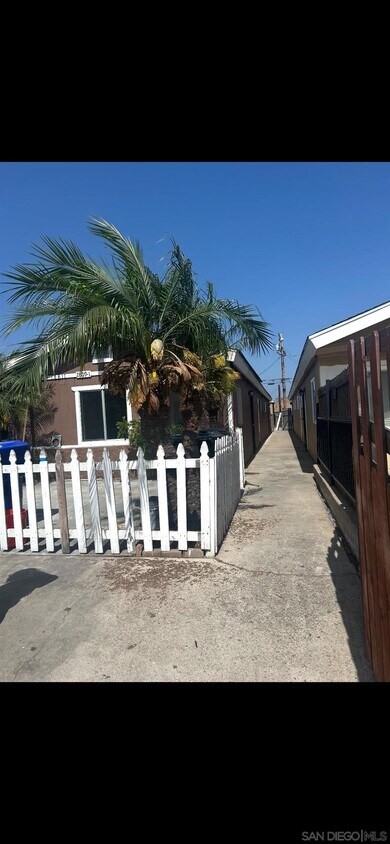 Primary Photo - 2809-2846 46th St
