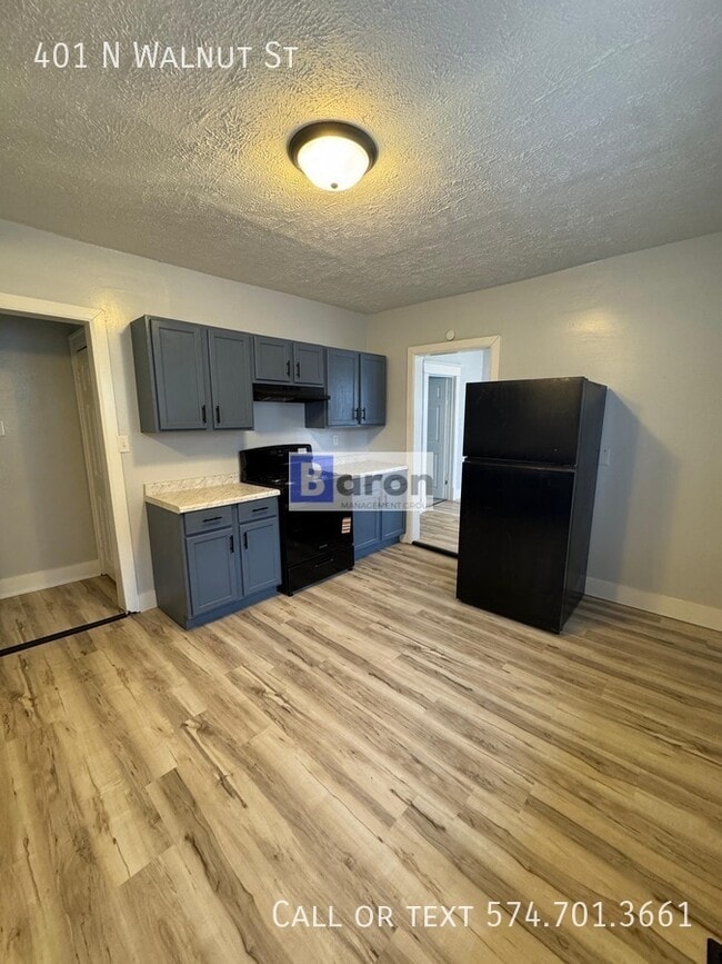 Building Photo - 401 N Walnut St