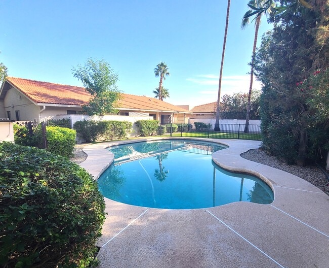 Building Photo - 8725 E San Ardo Dr