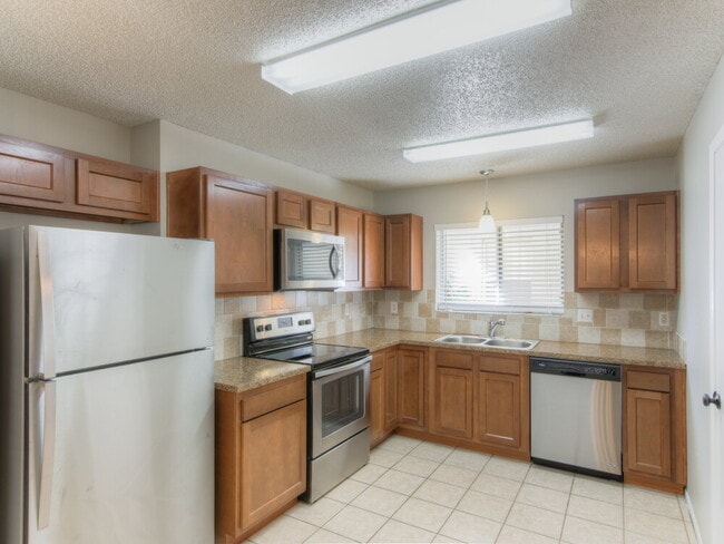 Building Photo - 3071 Bloomsbury Dr