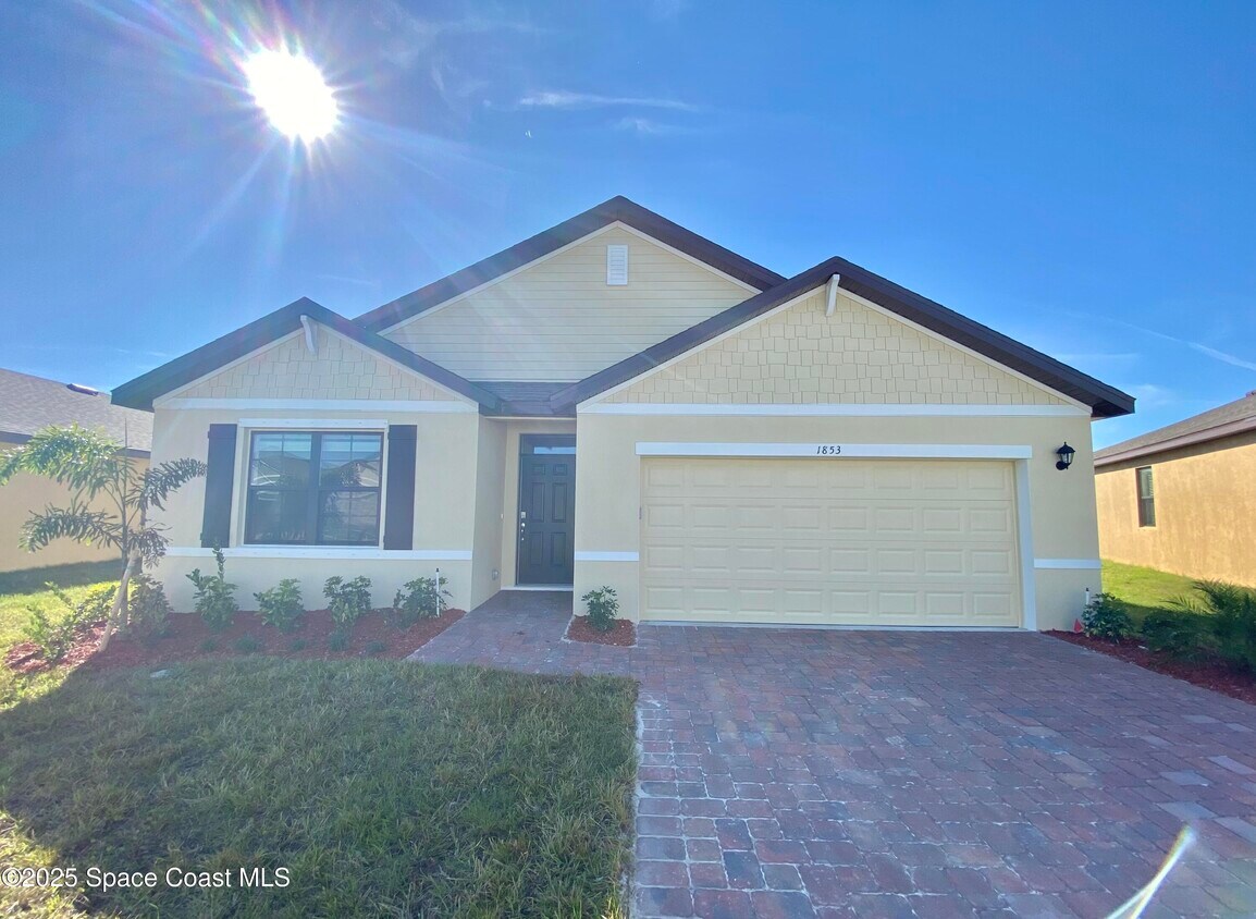 Foto principal - 1853 Farmhouse Rd SE