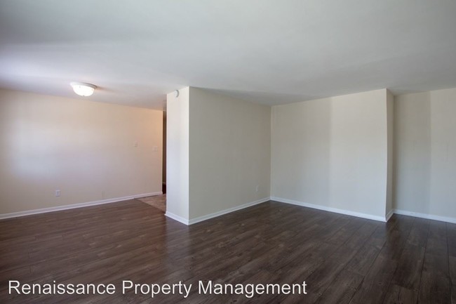 Foto del edificio - 8633 E 46th St