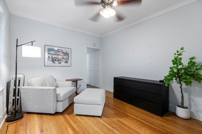 Foto del edificio - 442 W Arlington Pl