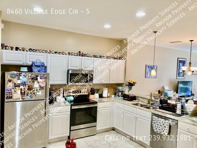 Foto del edificio - 8460 Village Edge Cir