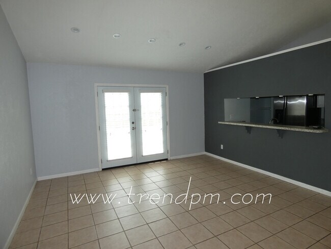 Foto del edificio - 3800 Flintwood Trail