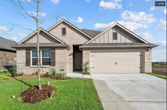 Building Photo - 1909 Javelina St