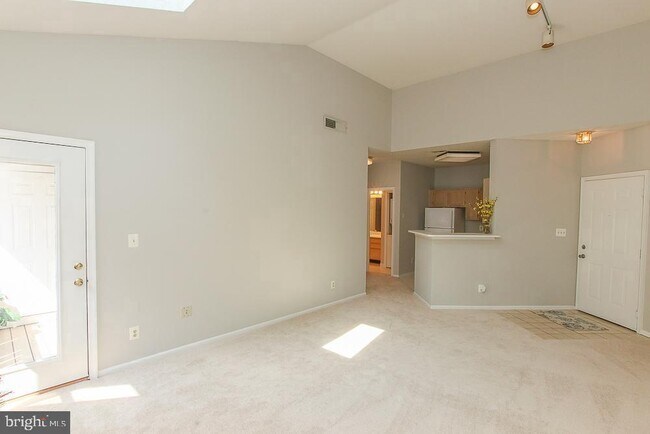 Foto del edificio - 14322 Climbing Rose Way