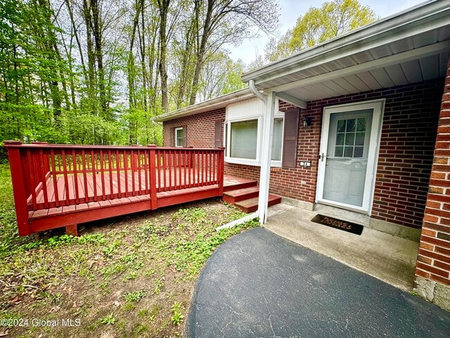 Building Photo - 3A Lacosta Dr