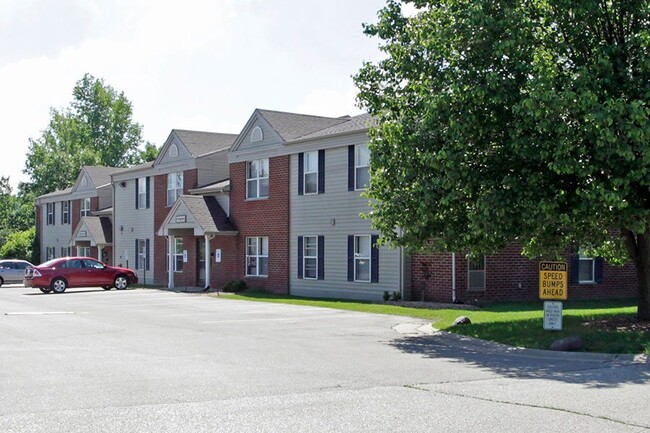 Building Photo - Stonegate Apartments