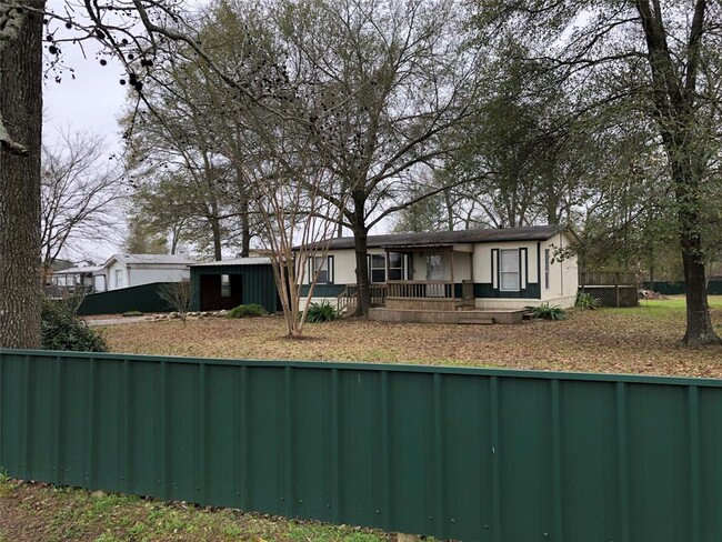 Building Photo - 33207 Lois Ln