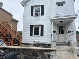 Building Photo - 5 Border St
