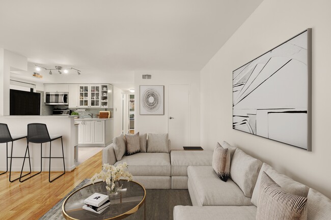 Photo - 1031 Michigan Ave NE House