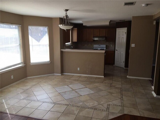 Foto del edificio - 9631 Copper Creek Dr