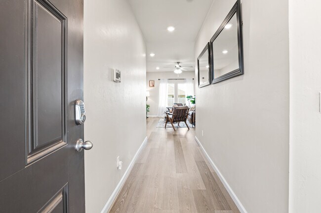 Foto del edificio - 10413 SW 41st Pl