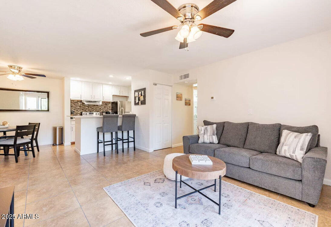 Foto principal - 8055 E Thomas Rd