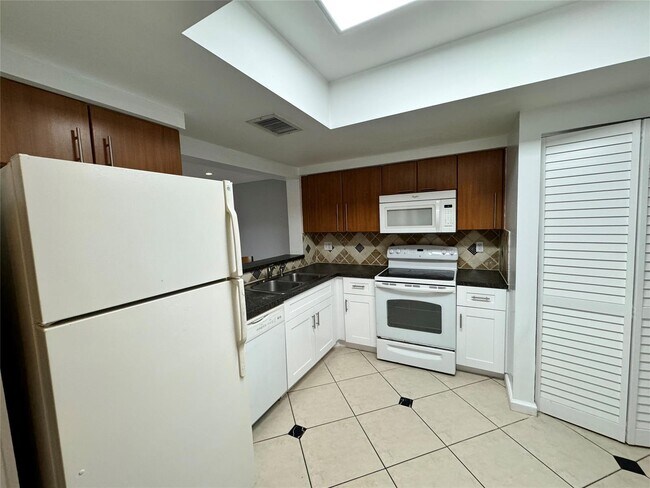 Foto del edificio - 4652 NW 90th Ave
