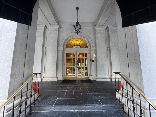 Building Photo - 199 14th St NE