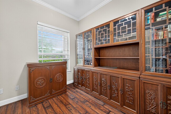 Foto del edificio - 15802 Pine Cone Ln