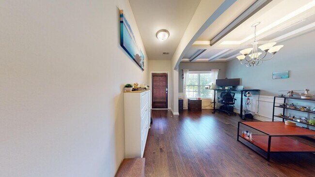 Foto del edificio - Very Well Maintained Home in East Richland...