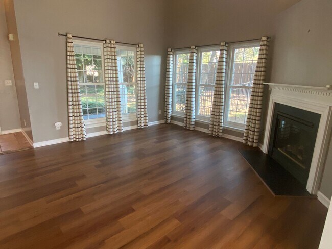 Foto del edificio - Move-in Ready!