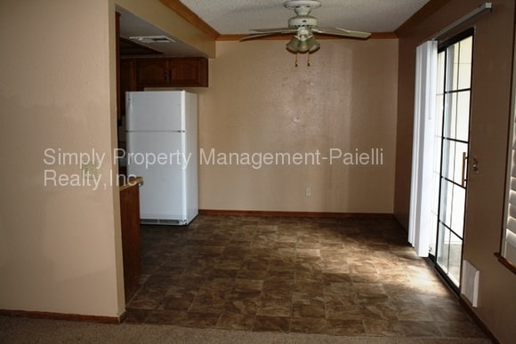 Foto del edificio - 6645 W Tropicana Ave