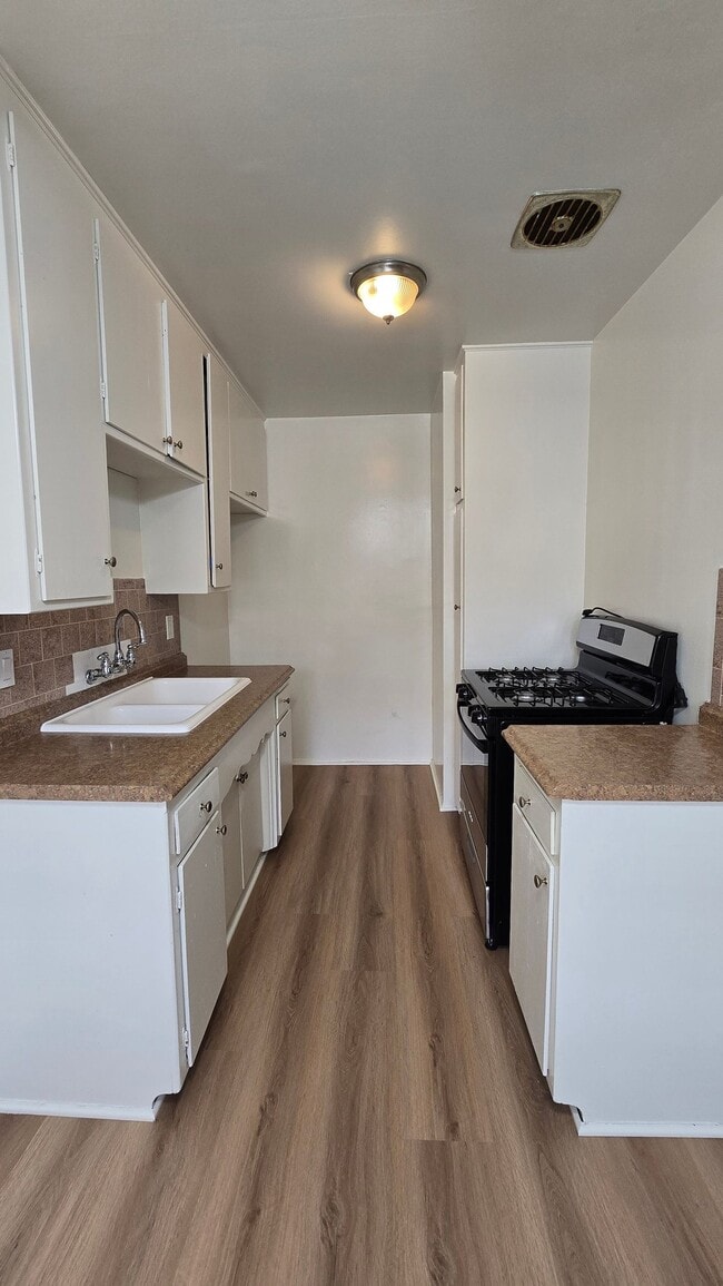 Building Photo - 516 Mar Vista Ave