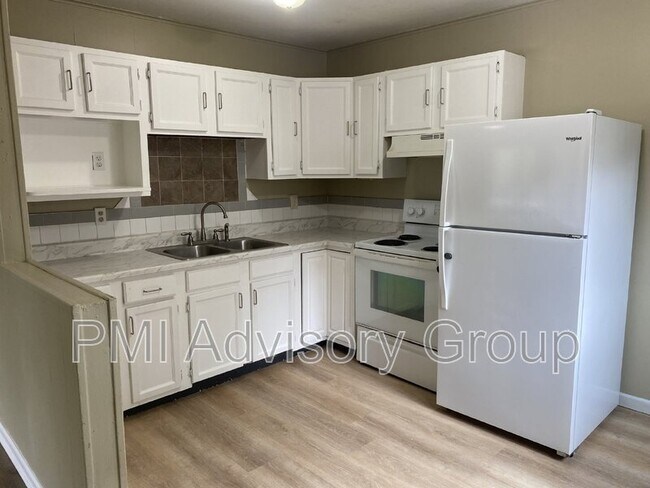 Foto del edificio - 846 SE Eastgate Dr