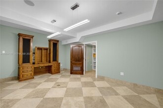 Building Photo - 13671 Deering Bay Dr