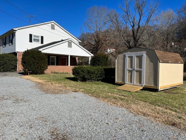 Building Photo - 25368 Virgil H Goode Hwy