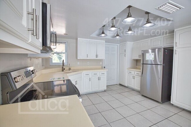 Foto del edificio - 2 Brentwood Ln