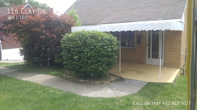 Foto del edificio - 3 bedroom 1 bath Penn Hills Fall special $...