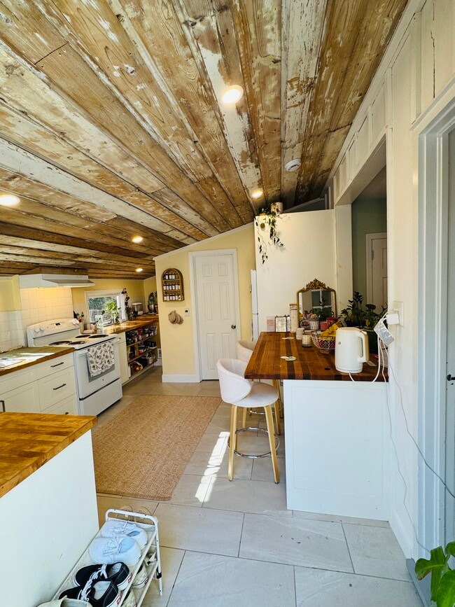 Building Photo - 134- 1 Wheatley Rd