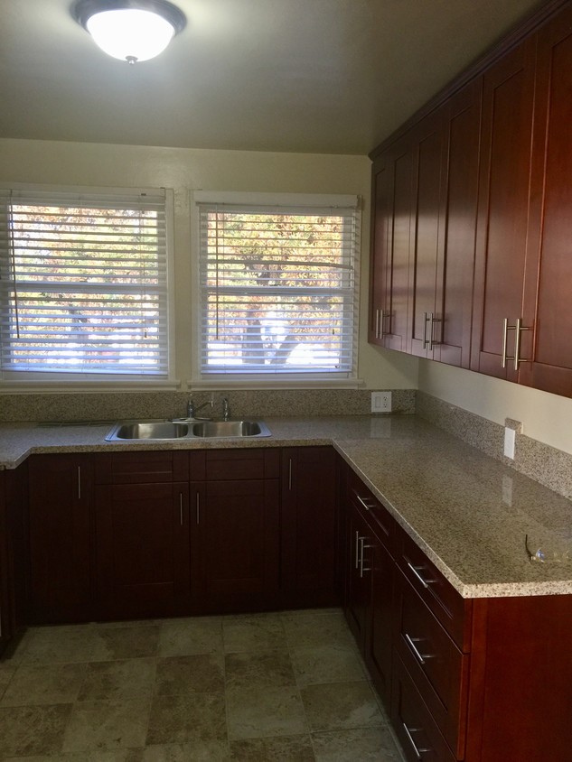 new kitchen - 2200 W Victory Blvd