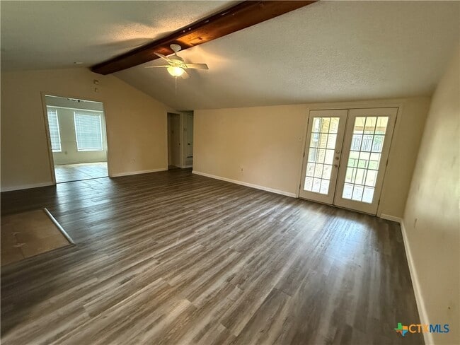 Foto del edificio - 2401 Ridglea Ct