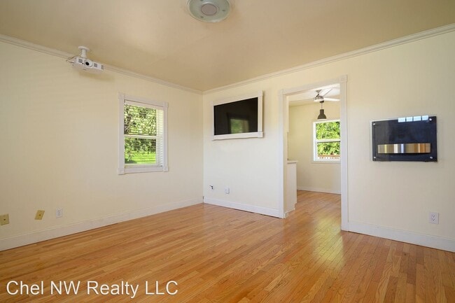 Building Photo - 2 br, 2 bath House - 4400 S. Webster St