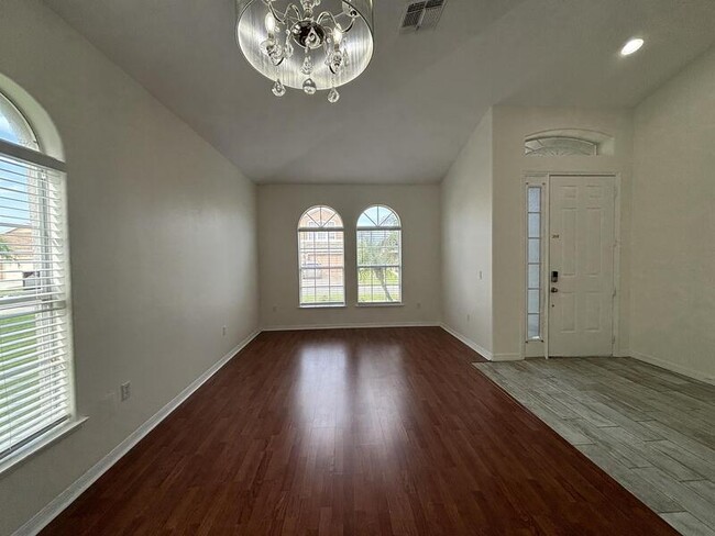 Building Photo - 14939 Cedar Branch Way