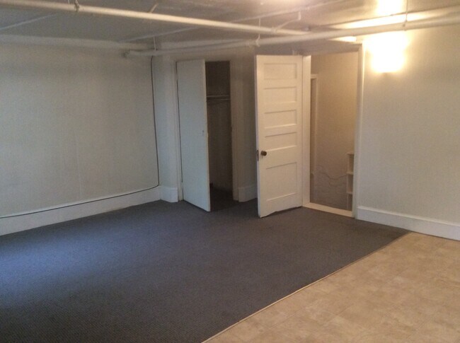 Building Photo - 18 N Highland Ave