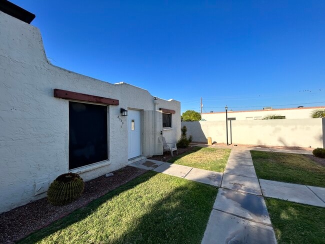 Photo - 8020 E Oak St Townhome