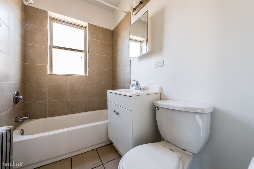 Primary Photo - 1 br, 1 bath Apartment - 7701 S Stewart Ave