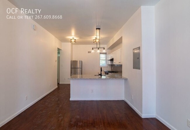 Foto del edificio - University City Two Bedroom