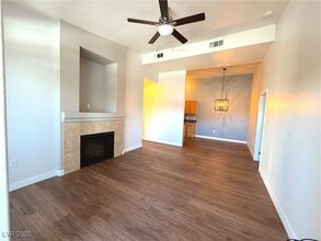 Building Photo - 2305 W Horizon Ridge Pkwy