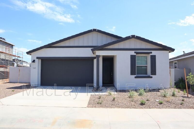 Primary Photo - 9349 E Spiral Ave