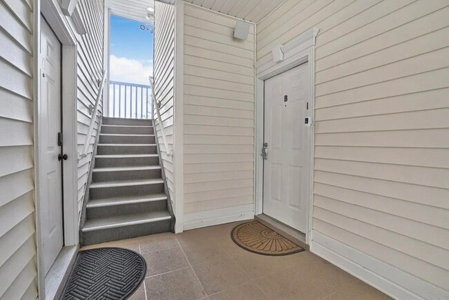 Building Photo - 504 River Oaks Dr