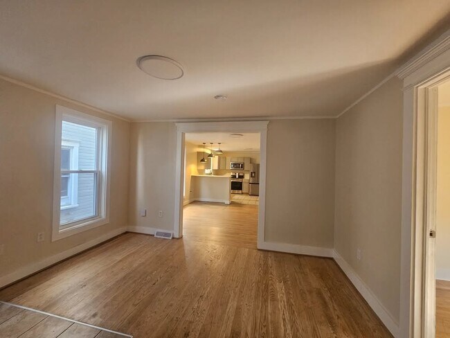Foto del edificio - 137 Tennyson Ave