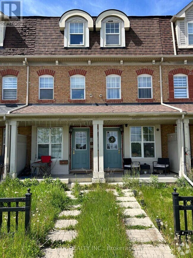 Building Photo - 8882 Sheppard Ave E