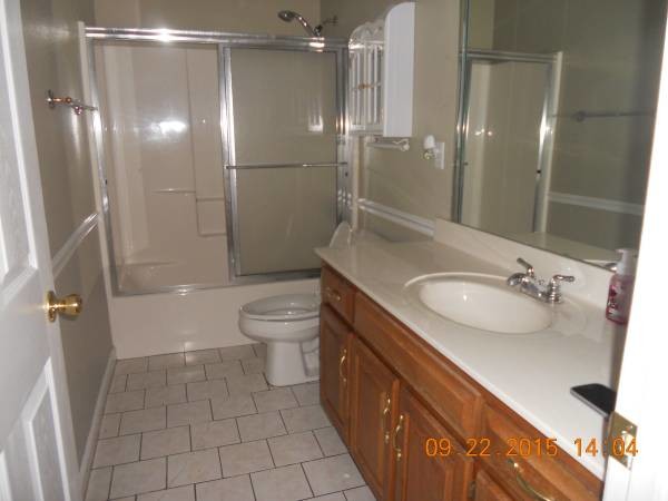 Foto del edificio - 264 Flagstone Dr