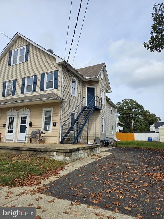 Foto del edificio - 525 Asbury Ave