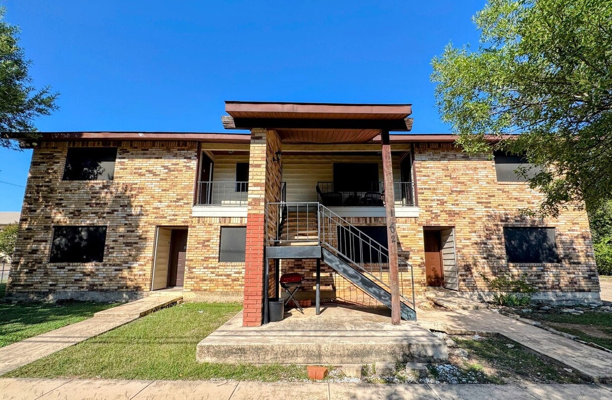 Foto principal - 1102 Harley Dr