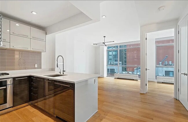 Building Photo - 26-26 Jackson Ave